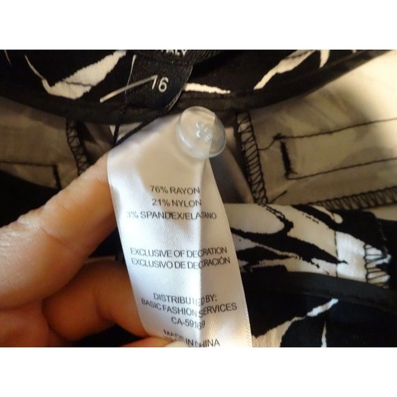 New MARIO SERRANI Italy Comfort Stretch Tummy Control Print Bermuda Shorts Sz 16 - Picture 5 of 7